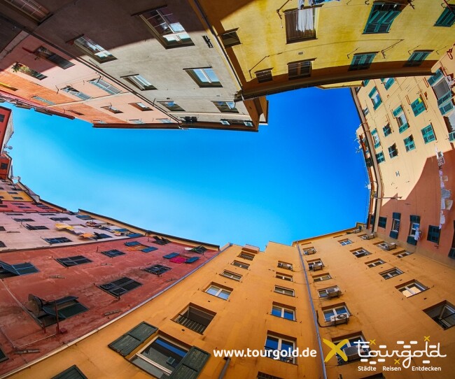 Busreise Italien Genua Carruggi