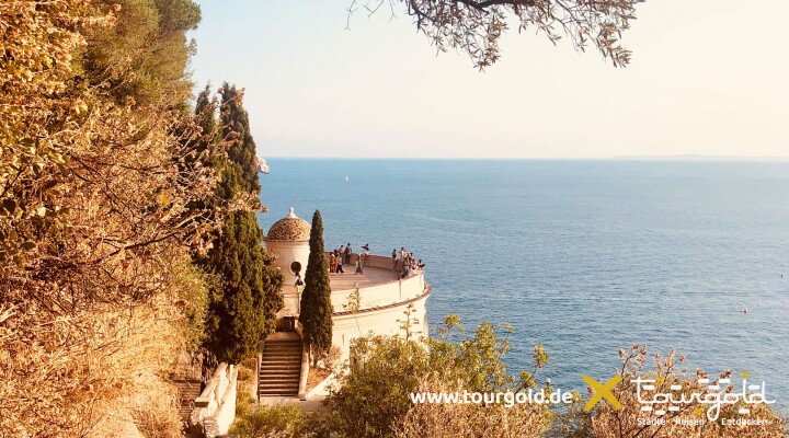 Weinrundgang auf dem Colline du Chateau in Nizza