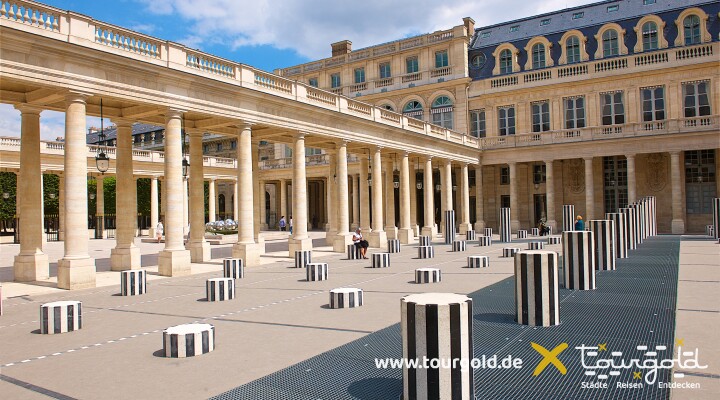 Paris Palais Royal Stelen