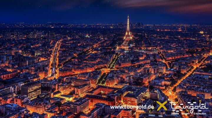 Blick auf Paris bei Nacht vom Tour Montparnasse